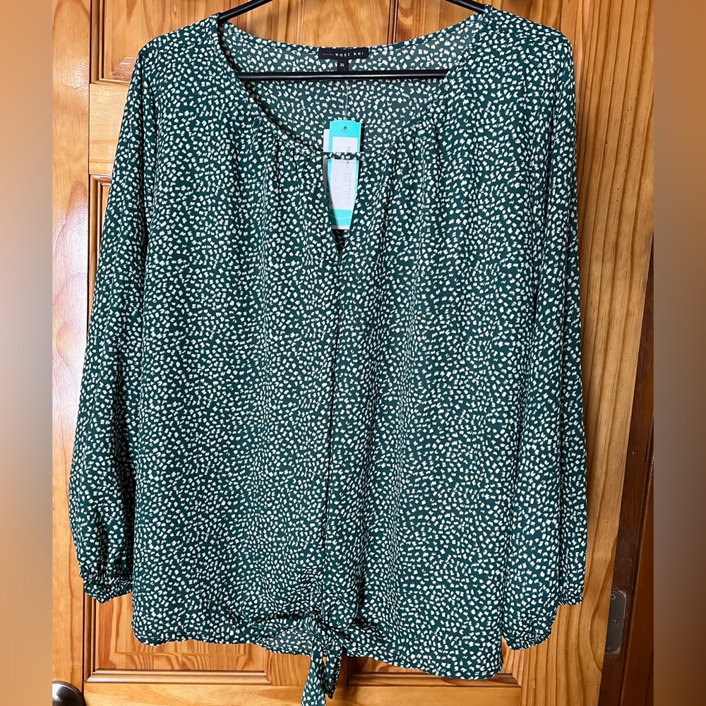 Green Pattern Tie Front Blouse Women’s XL